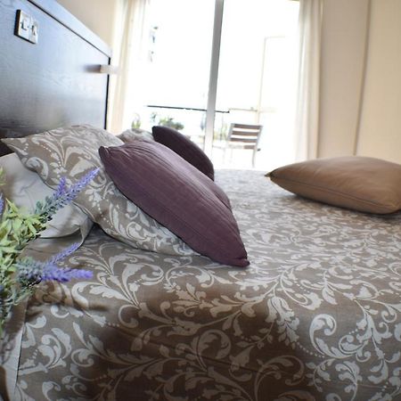Andreas & Melanie Beach Hotel Гавернос-Бич Экстерьер фото